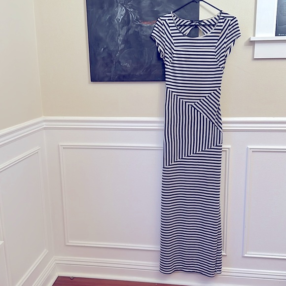 Enrique Moi maxi dress, open back size M - Picture 3 of 9